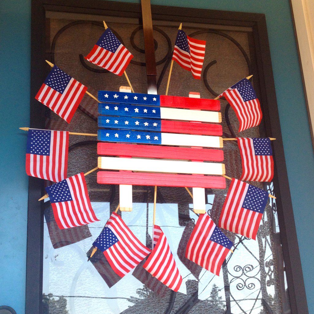 Patriotic door decorations on a Therma Tru Door MyFixitUpLife