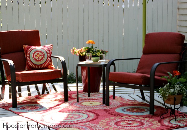 Hoosier Homemade Liz Lantham wood pallet deck