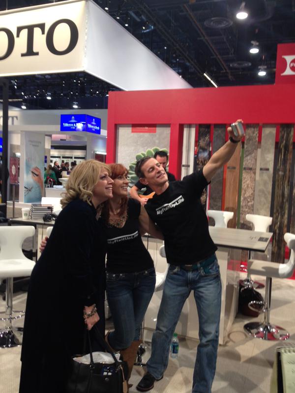 Taking selfie Mark and Theresa take a KBIS selfie with NKBA president Maria Stapperfenne.