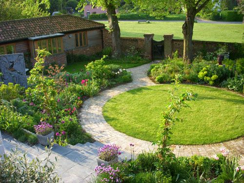 If you have the space, create a circular path in your backyard for your Alzheimer’s loved one.