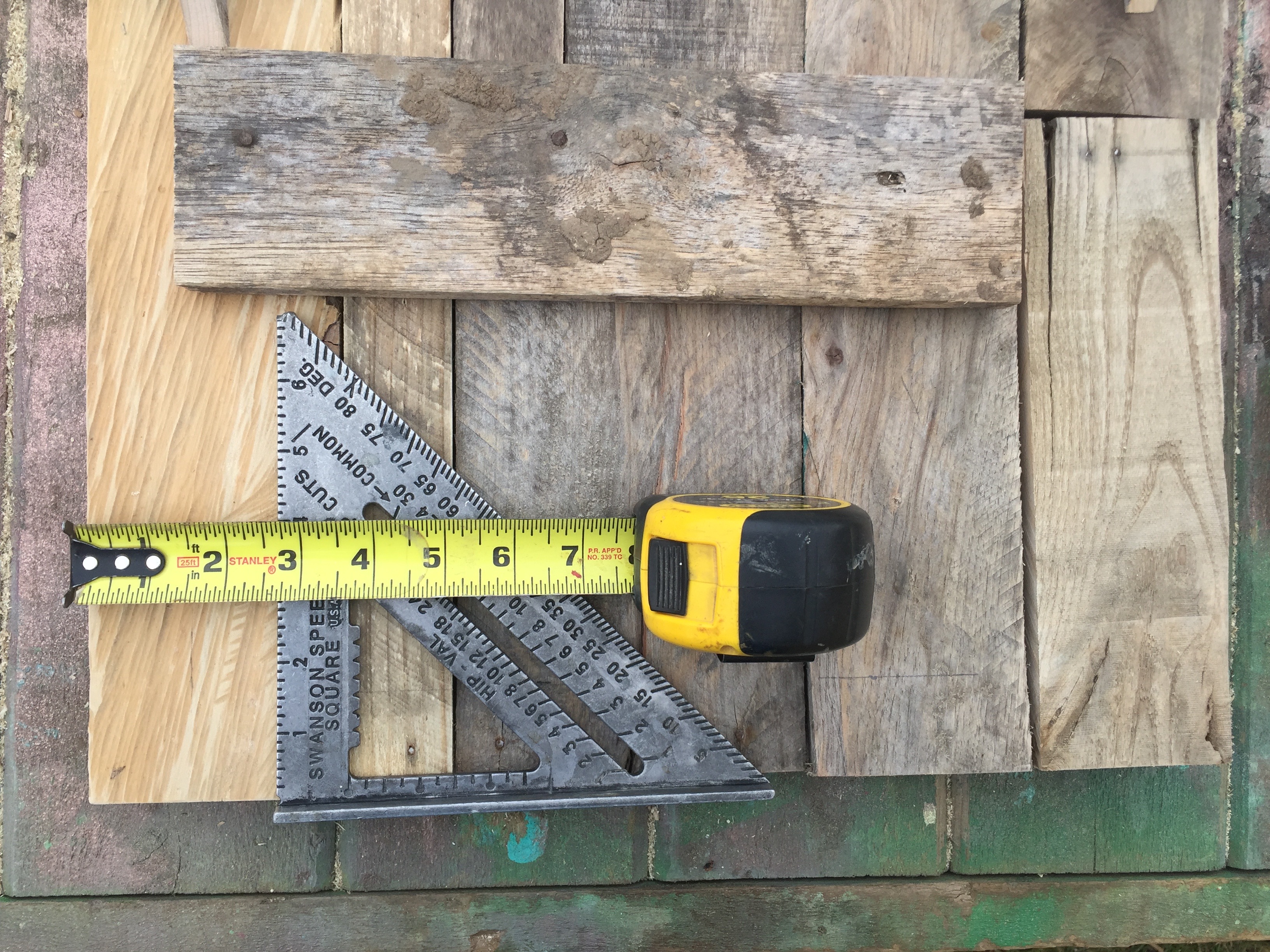 9c measure Minwax Succulent Pallet Wood Wall Art