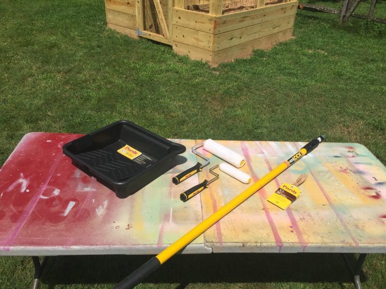 Howto Tips to stain and seal a raised garden bed