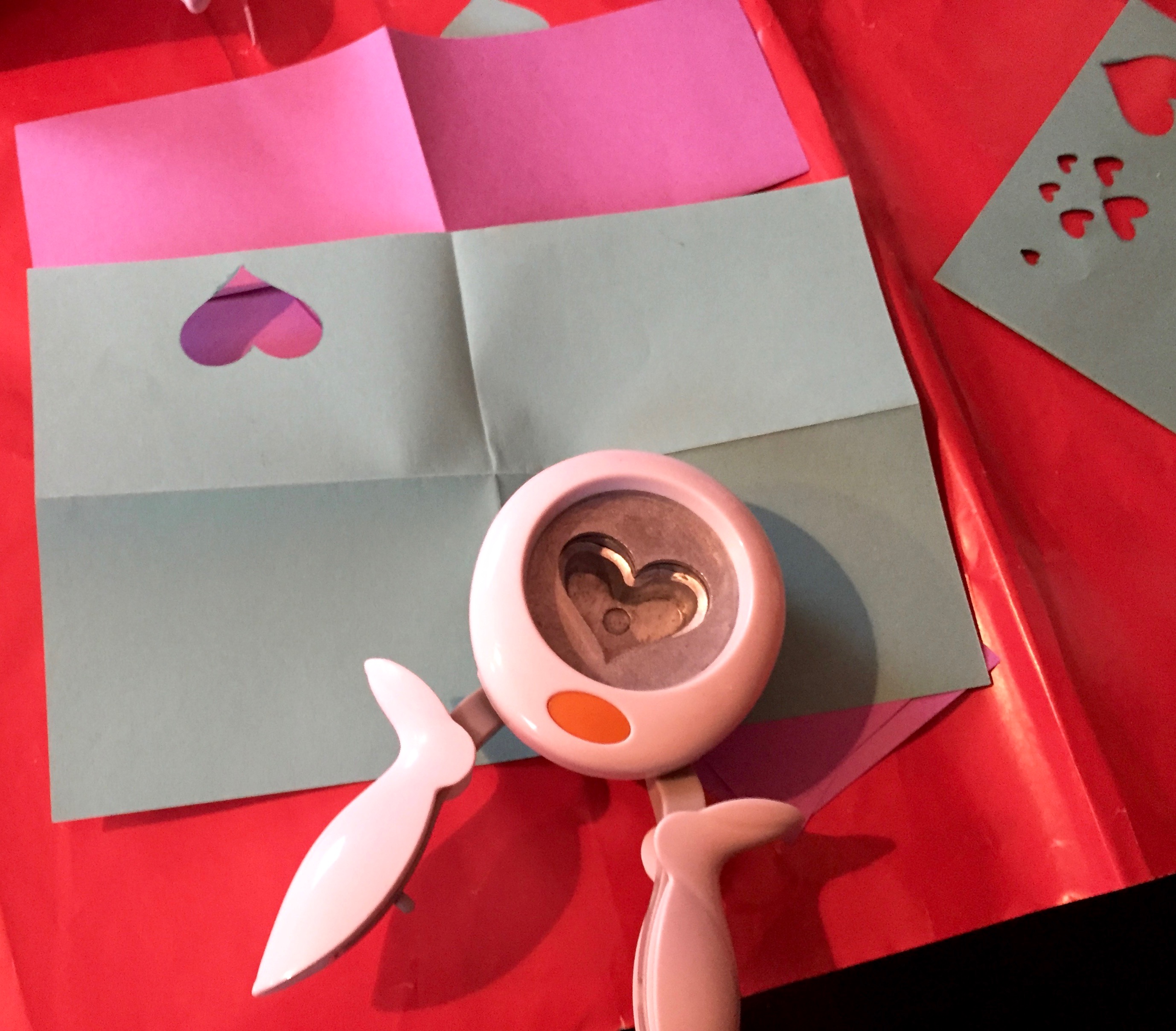 Valentine_Galentine_Gift Hearts_Fiskars punch card MyFixitUpLife