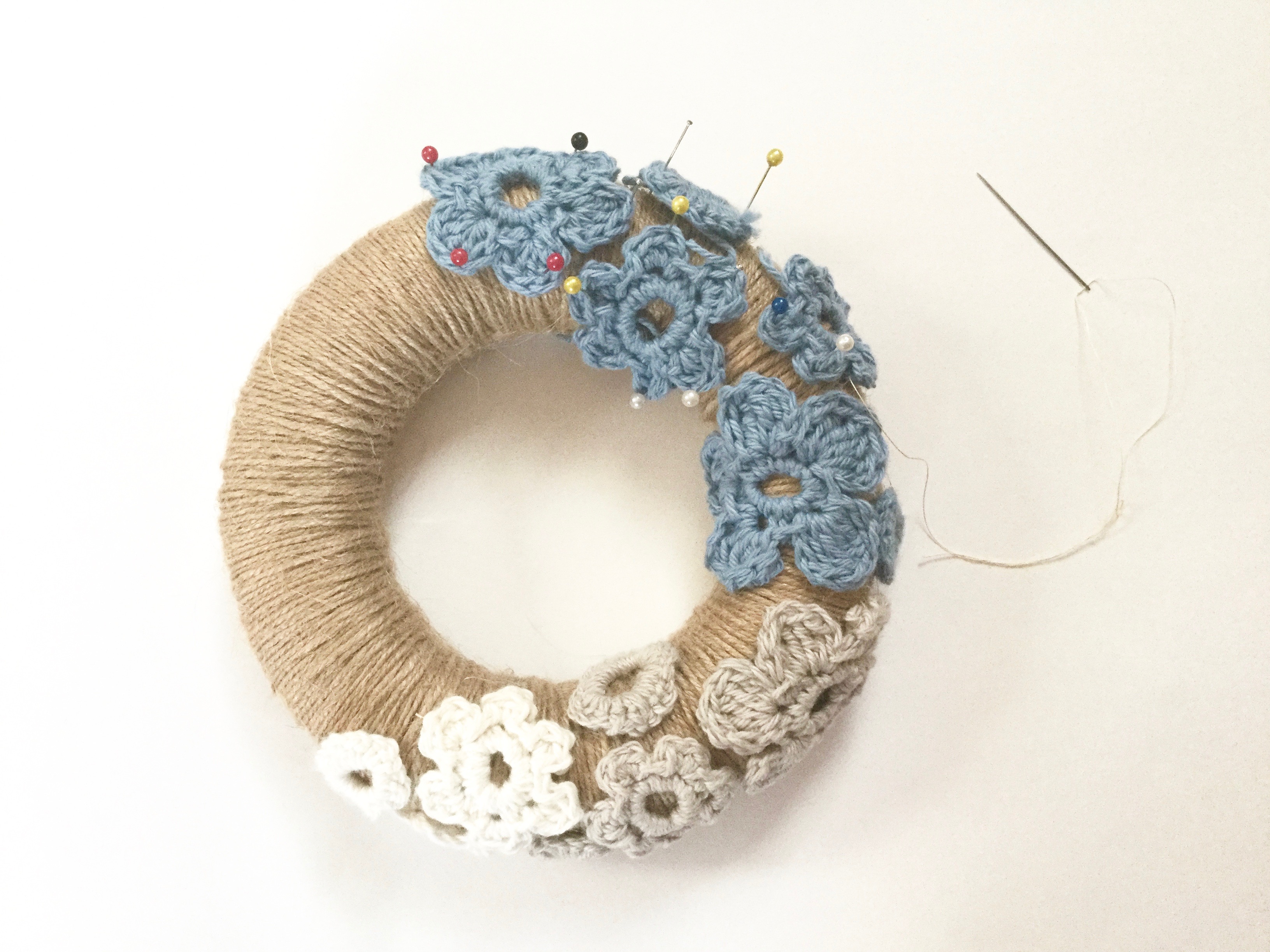 5 spring crochet flower wreath applique sew flowers myfixituplife