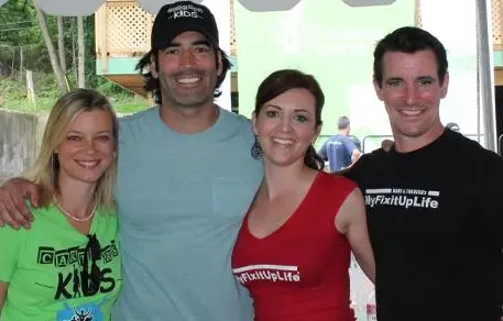 Amy Smart, Carter Oosterhouse, Theresa, Mark
