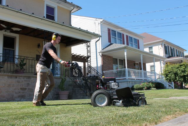 Troy-Bilt 33 Inch Wide Cut Mower