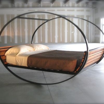 Mood-Rocking-Canopy-Bed