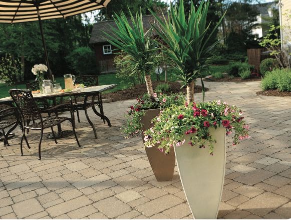 Krylon Quick Hit Metal Planter MyFixitUpLife Want to know how to paint metal Just need the perfect paint MyFixitUpLife MyFixitUpLife Krylon Quick Hit Metal Planter MyFixitUpLife MyFixitUpLife