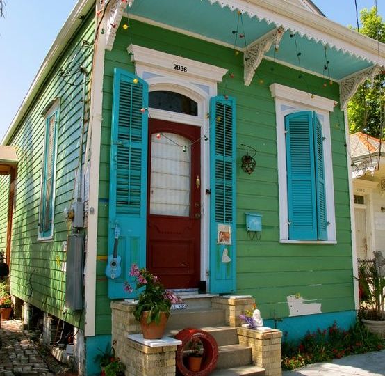 Tiny houses can be super charming and colorful