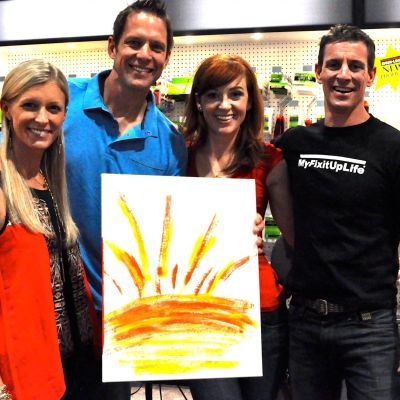 Chris Lambton shares his art with Peyton Lambton, Mark and Theresa