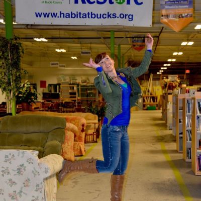 2016_Habitat for Humanity ReStore_Bucks County_Chalfont_DIY Workshop_Theresa jumping