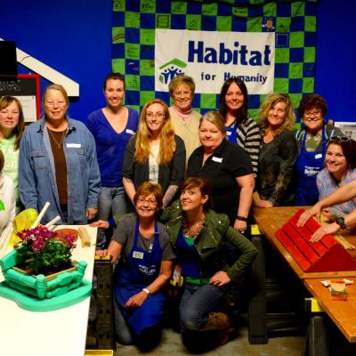 2016_Habitat for Humanity ReStore_Bucks County_Chalfont_DIY Workshop_participants_Group photo 2