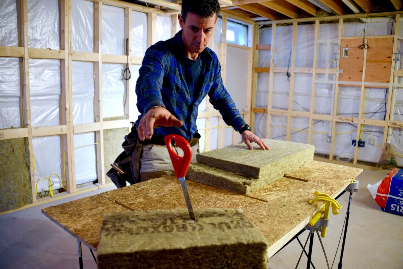 ‣ MyFixitUpLife best insulation knife