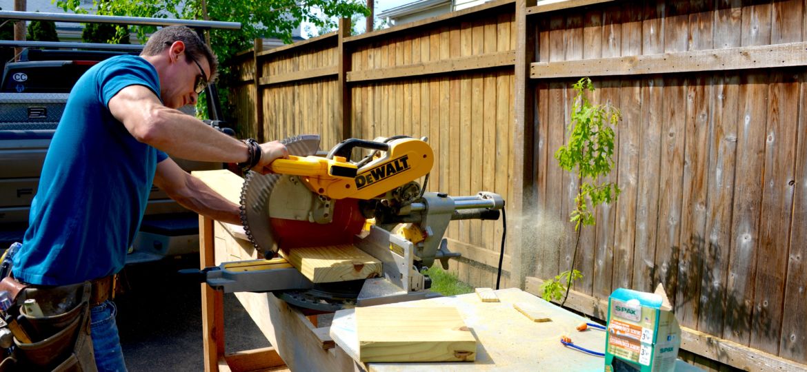 8_2016_MyFixitUpLife_Habitat ReStore_Krylon_Tiki Torch_Miter saw_Mark