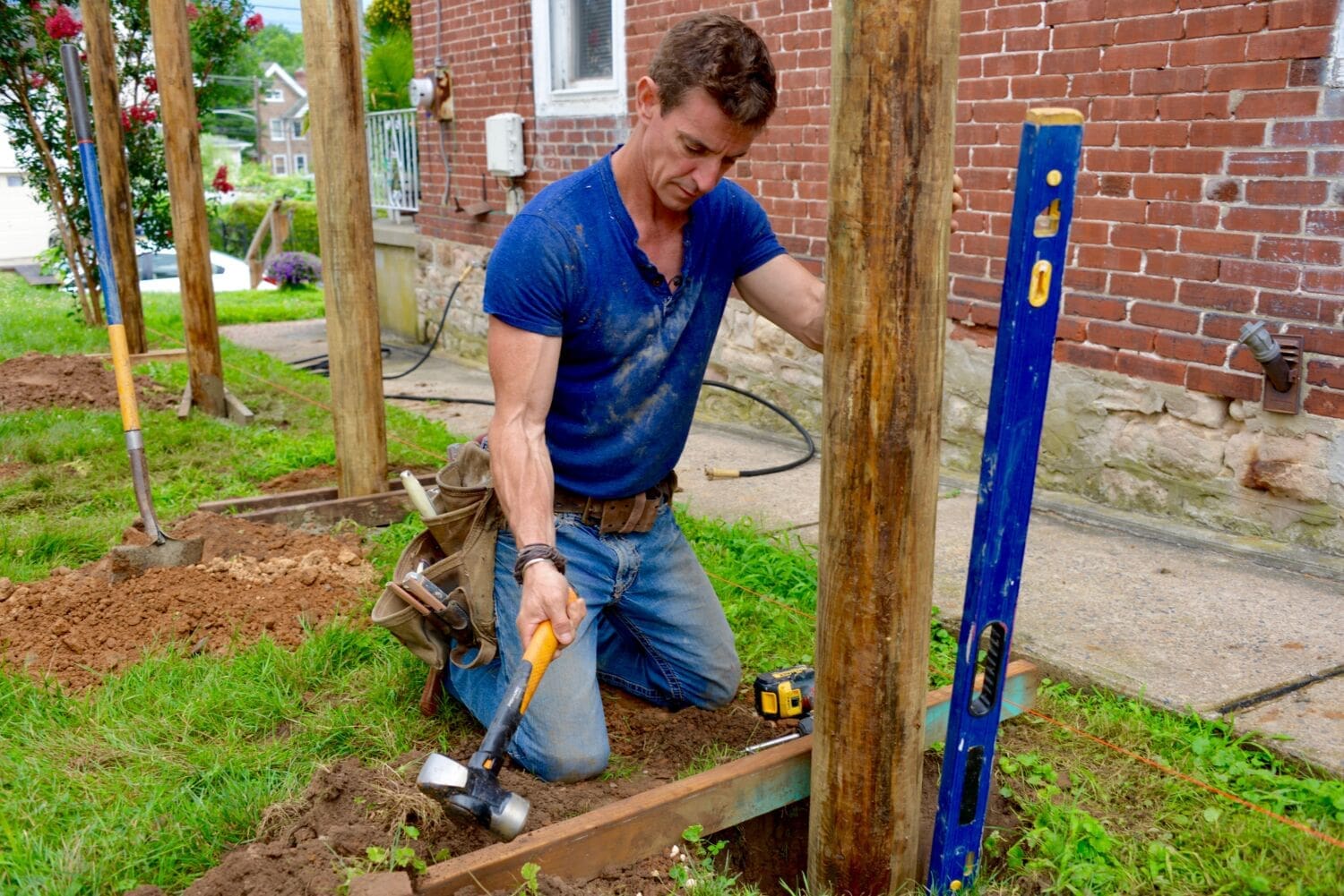 How to build a fence: Tips and tricks for posts, straight lines, and ...