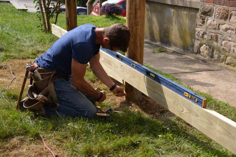 How to build a fence Crafting a custom look with horizontal planking