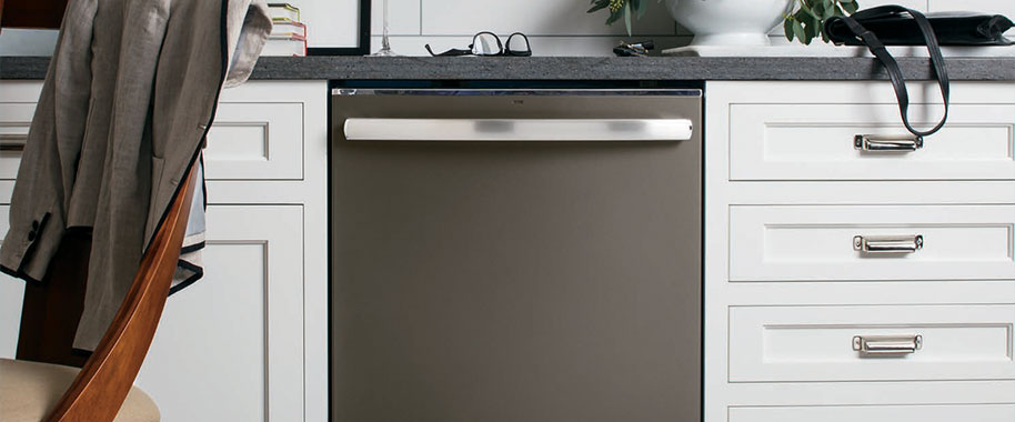 This Year S Trend In Kitchen Colors Is Black The New Black