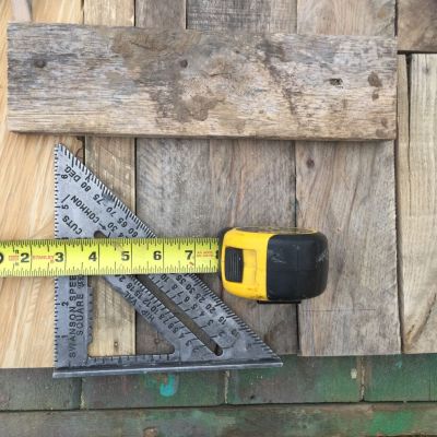 9c measure Minwax Succulent Pallet Wood Wall Art