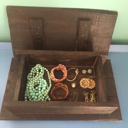 Pallet Jewelry box - MyFixitUpLife