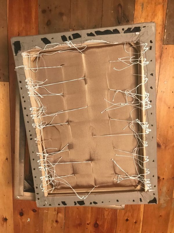 Need to recover an ottoman? Here's the DIY on how I updated ours