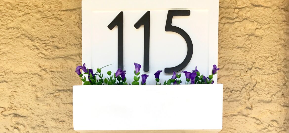 House Numbers Flower Box MyFixitUpLife AFTER