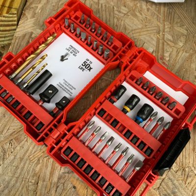 MyFixitUpLife Milwaukee Tool 40-piece driver and bit set