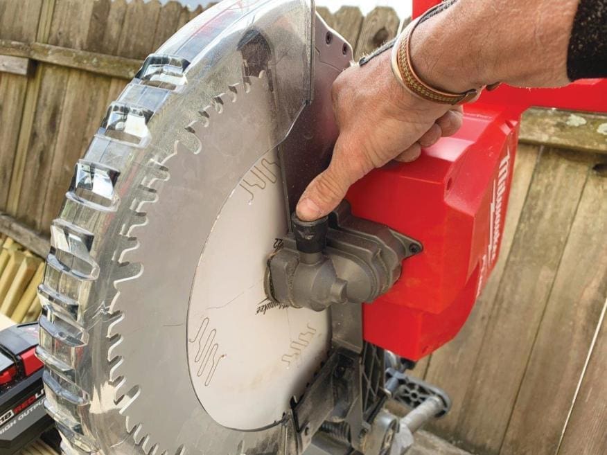 Tool review Groundpounding 12inch Milwaukee miter saw
