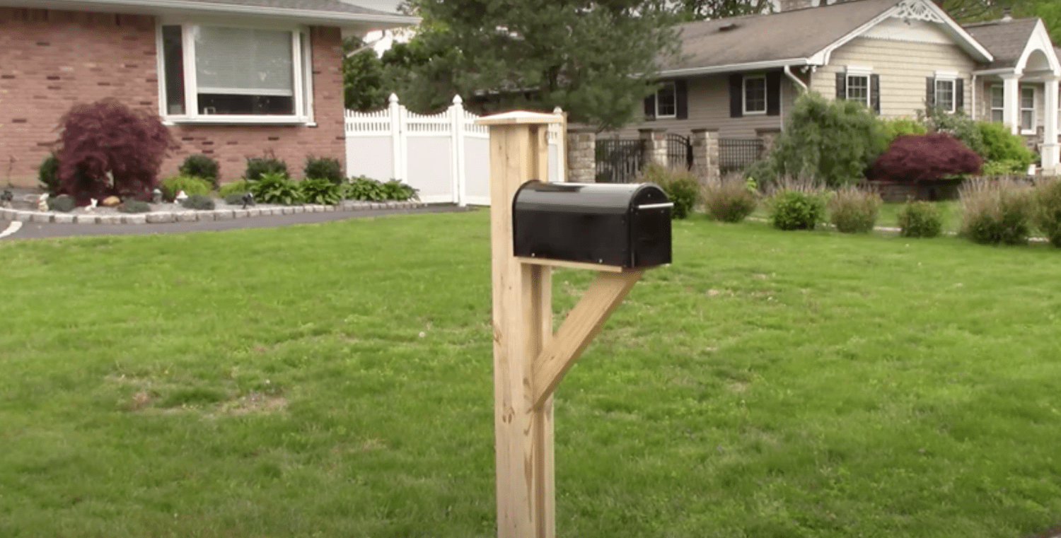 How to build a wood mailbox at home