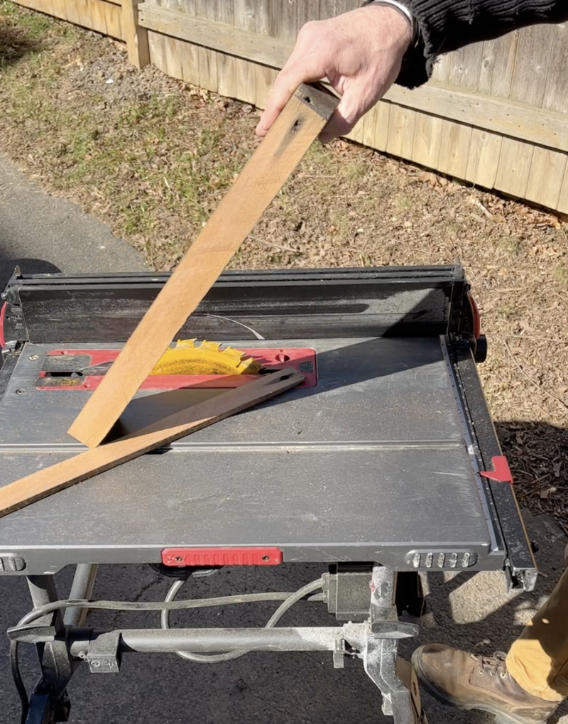 table saw safety where to place hands