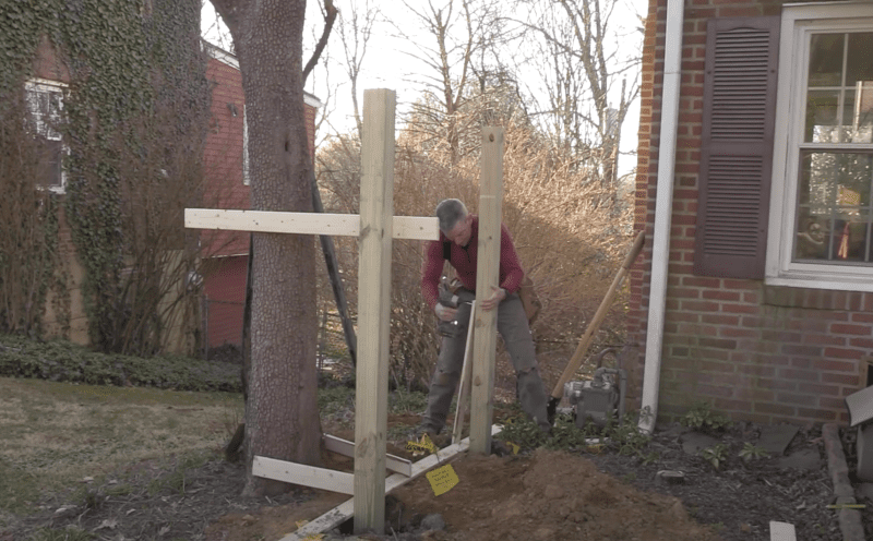 Setting posts for a privacy screen fence front porch - MyFixitUpLife