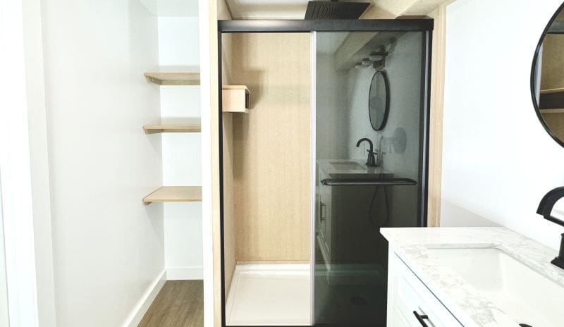 Modern Mill Acre Shower Surround After door_no-tile shower surround_MyFixitUpLife