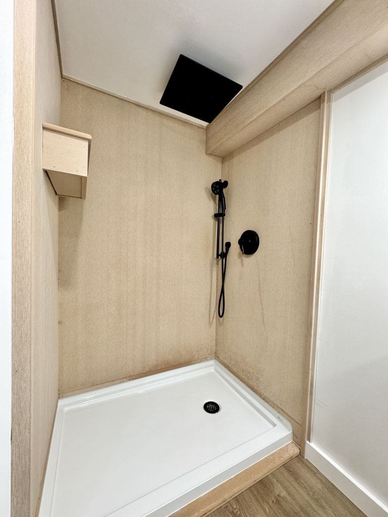 MyFixitUpLife-Modern-Mill-Acre-Shower-Surround-After