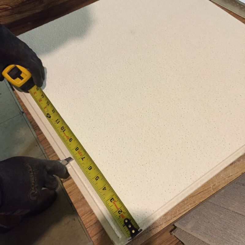 Stanley FatMax measuring ceiling tile - MyFixitUpLife